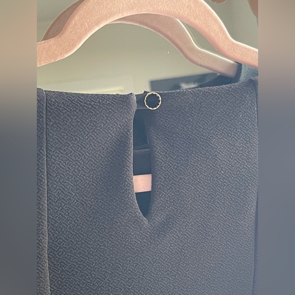 BRITT RYAN BLACK FEATHER LAME OSTRICH THREE QUARTER SLEEVE COCKTAIL DRESS - Picture 7 of 10